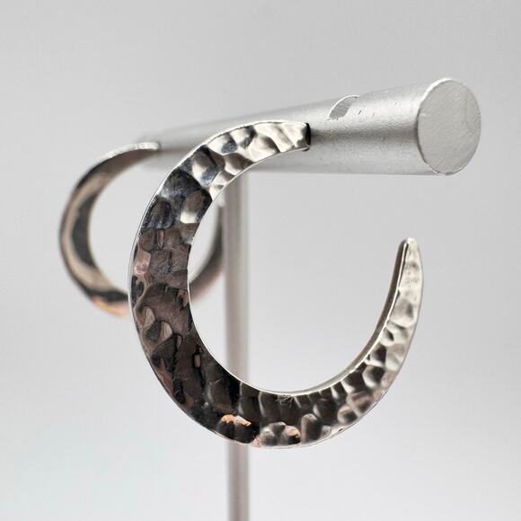 Hammered Brutalist Primitive Silver Hoop Earrings 5.38 Grams Tested Classic - Picture 2 of 10